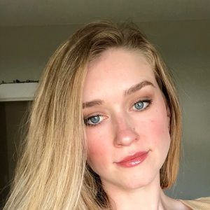 Meet your Posher, Carly